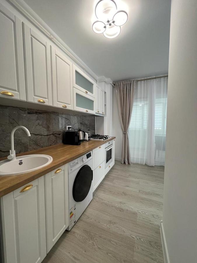 Urban Apartments And Studios - City Center Iasi Extérieur photo
