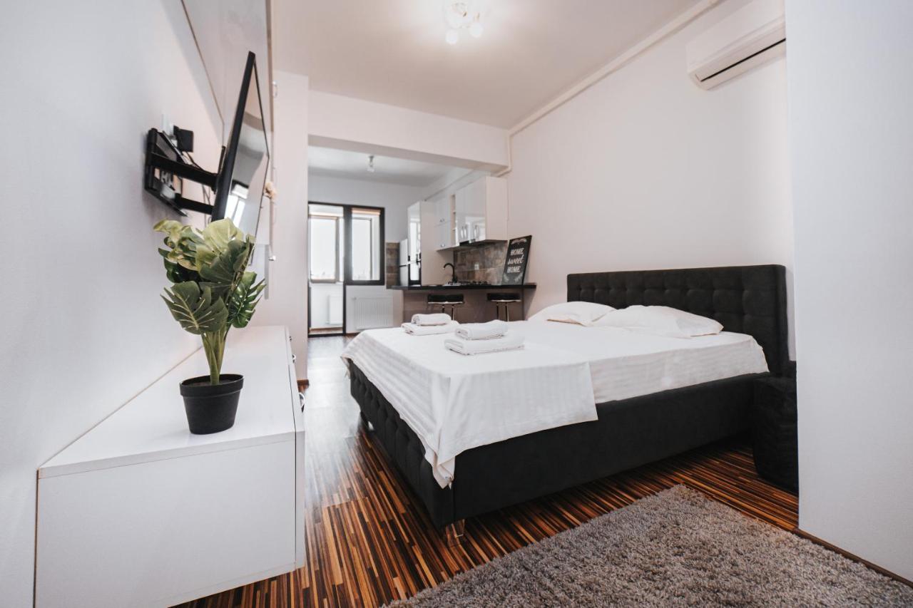 Urban Apartments And Studios - City Center Iasi Extérieur photo