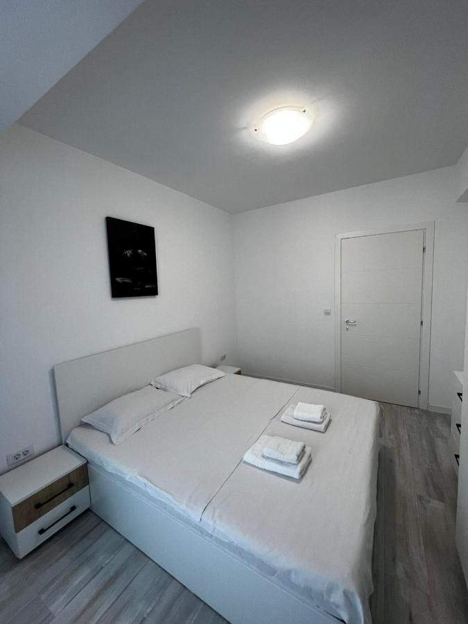 Urban Apartments And Studios - City Center Iasi Extérieur photo
